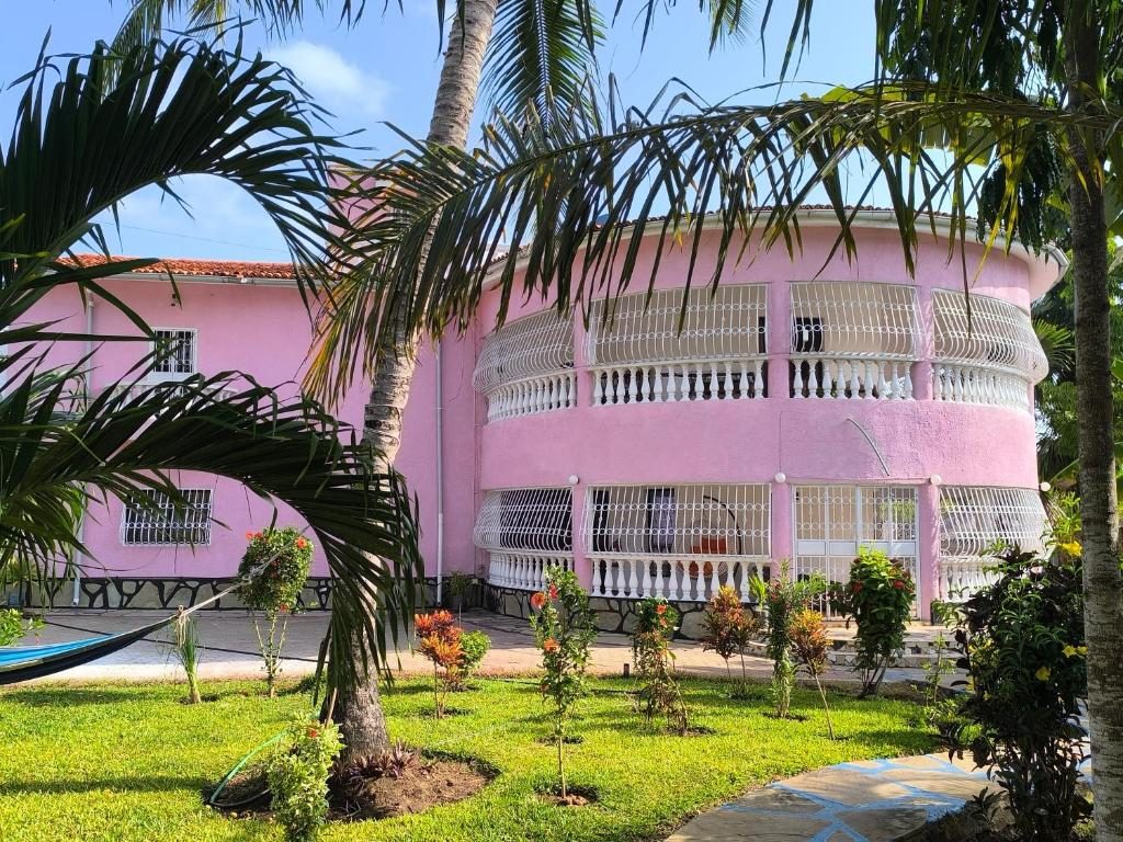 Garden & Terrace